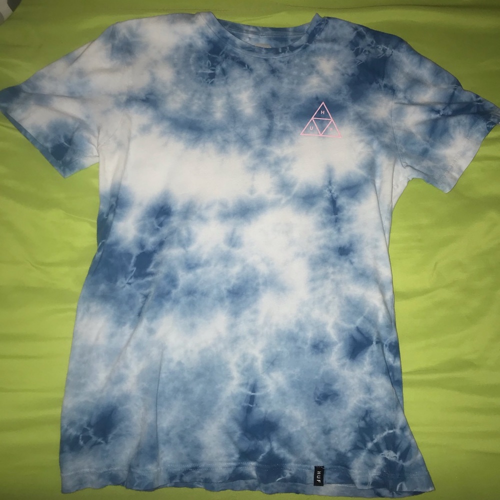 HUF t-shirt